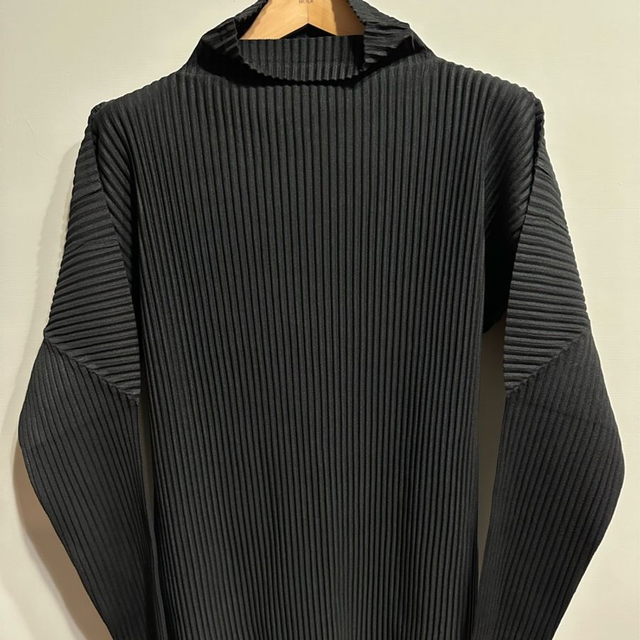 HP HOMME PLISSE 微高領上衣 4號-0