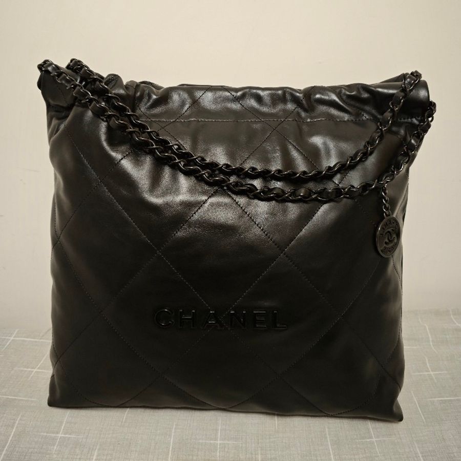 CHANEL 22 MEDIUM SO BLACK TOTE BAG-10