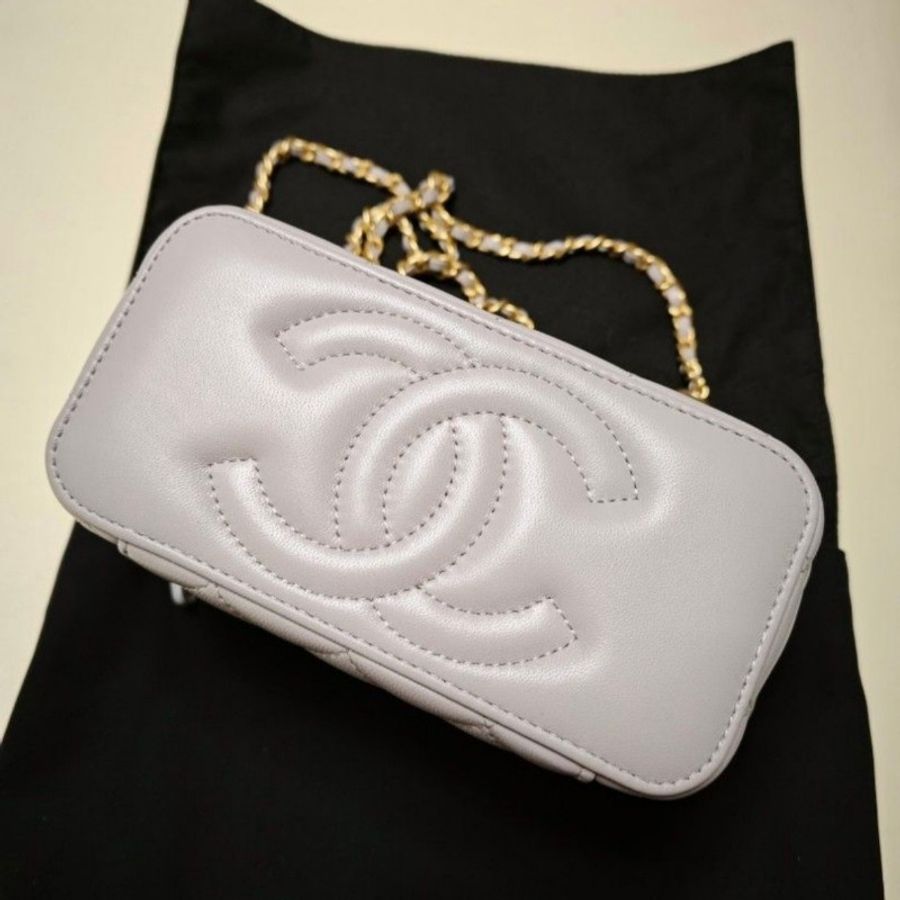 CHANEL VANITY CASE GREY-9