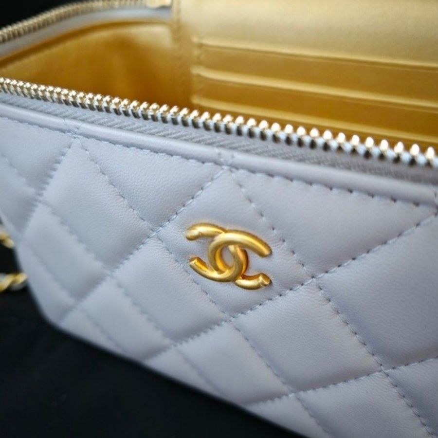 CHANEL VANITY CASE GREY-14
