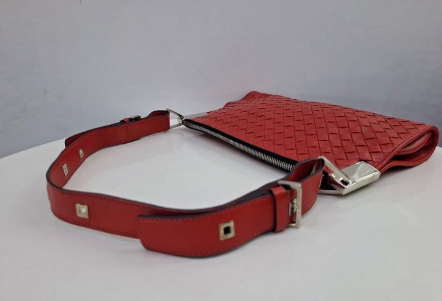 Bottega Veneta Handbag-4