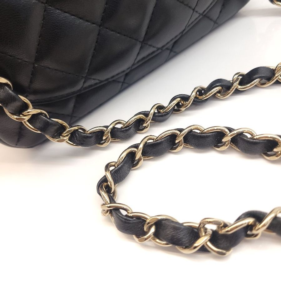 CHANEL 香奈兒 菱格紋小羊皮迷你口蓋包/方胖子(黑金)-14