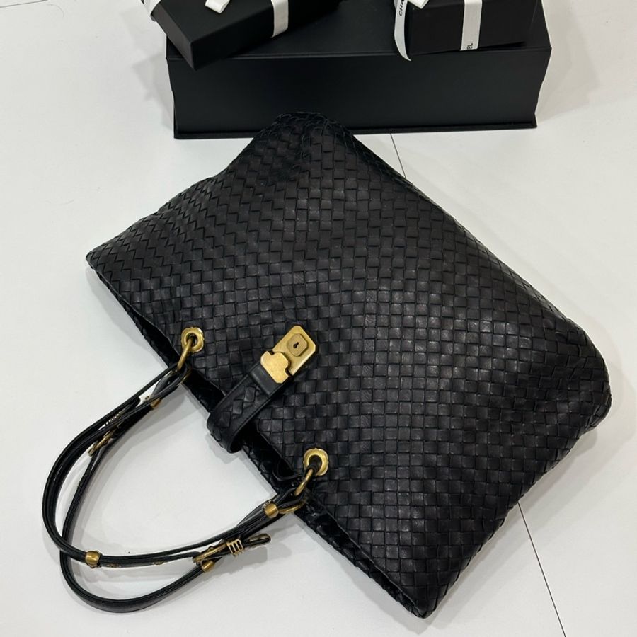 BOTTEGA VENETA(葆蝶家)BV黑色 編織 羅馬 鎖頭 托特包 肩背包 手提包 公事包 電腦包-25