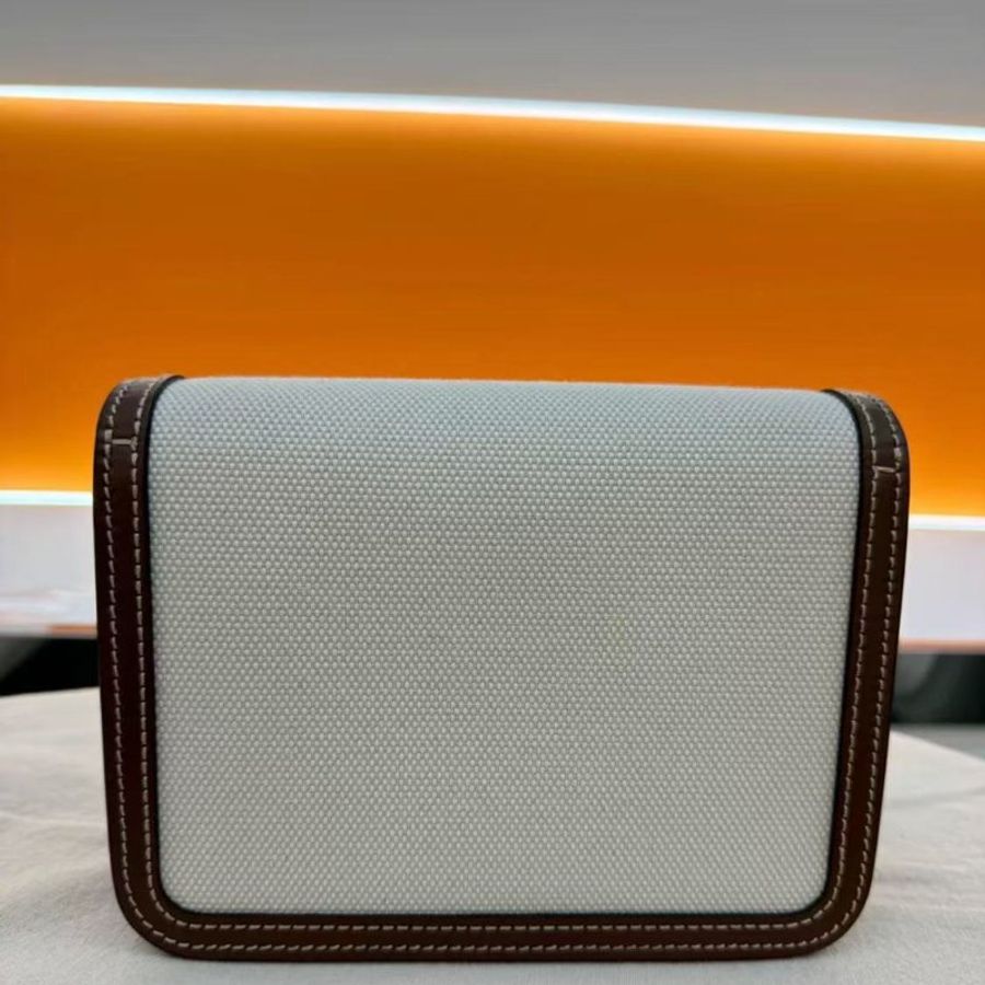 Burberry 全新金標單肩包-1