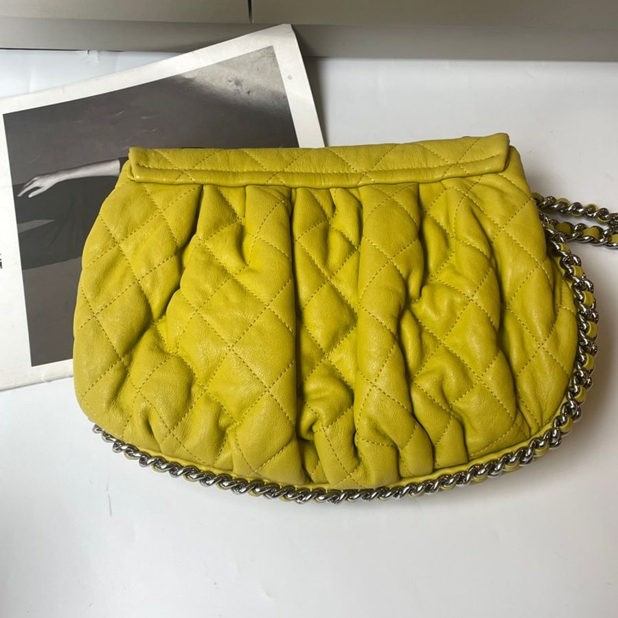 Chanel 芥末黃牛皮抓皺包-15