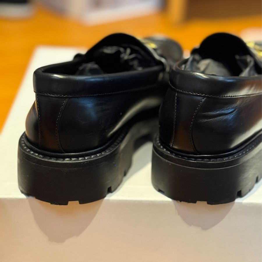 樂福鞋CELINE MARGARET TRIOMPHE拋光牛皮革飾鍊便鞋-3