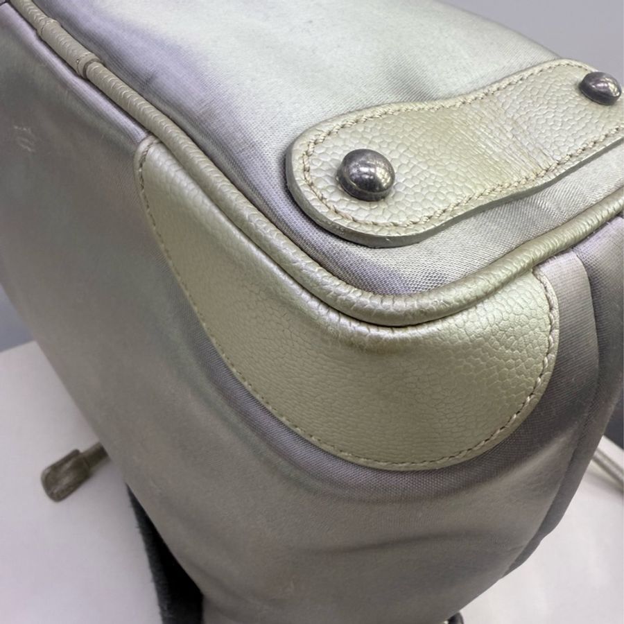 Chanel Bucket Bag-4