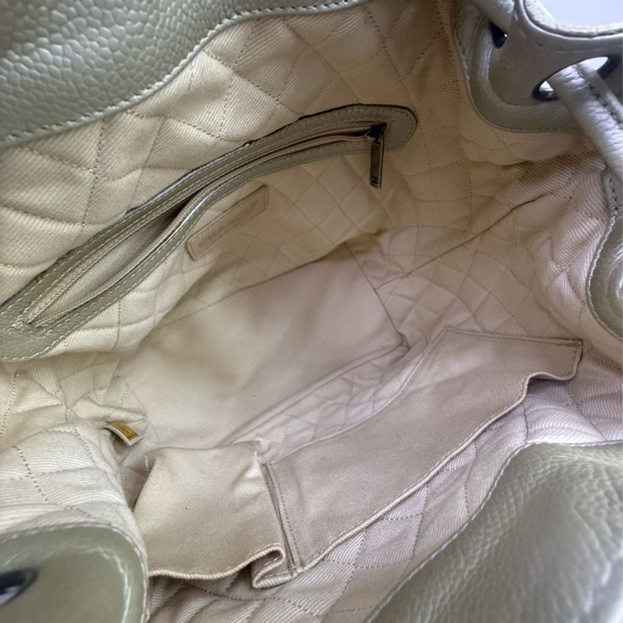 Chanel Bucket Bag-8