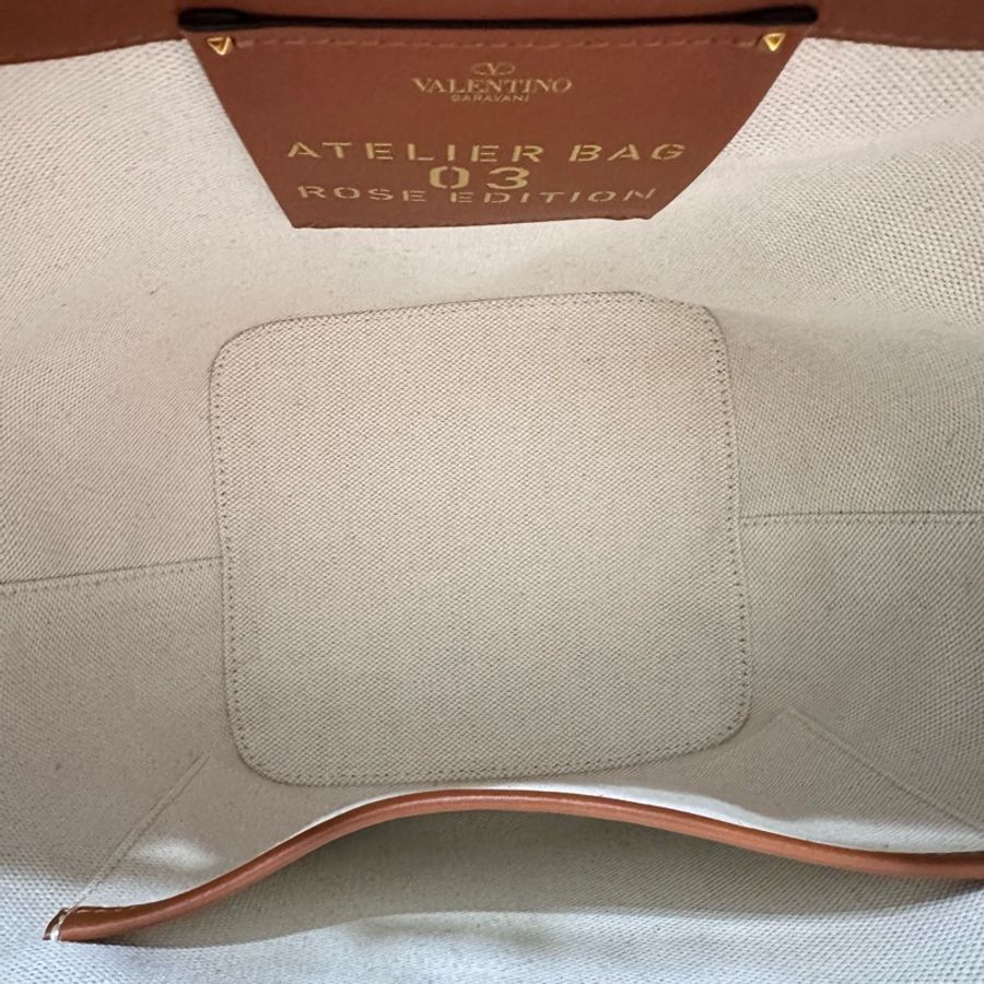 Valentino 03 Rose Edition Atelier 3D玫瑰水桶包(米色)-18