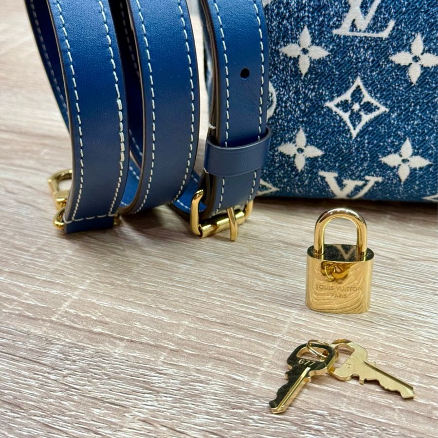 LV M59609 speedy 25限量老花丹寧牛仔背帶款波士頓包-41