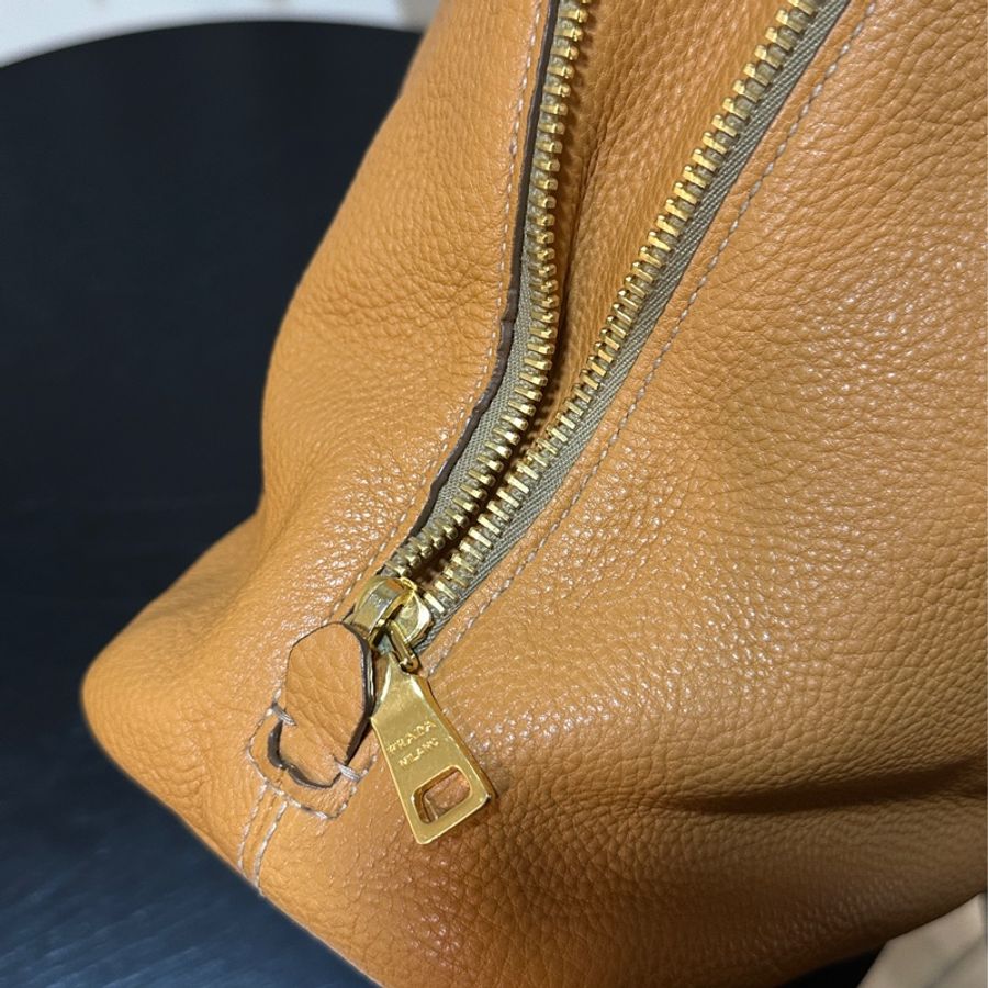 95新以上🔥Prada焦糖棕牛皮肩背托特包👜🉑單肩🉑手提-14