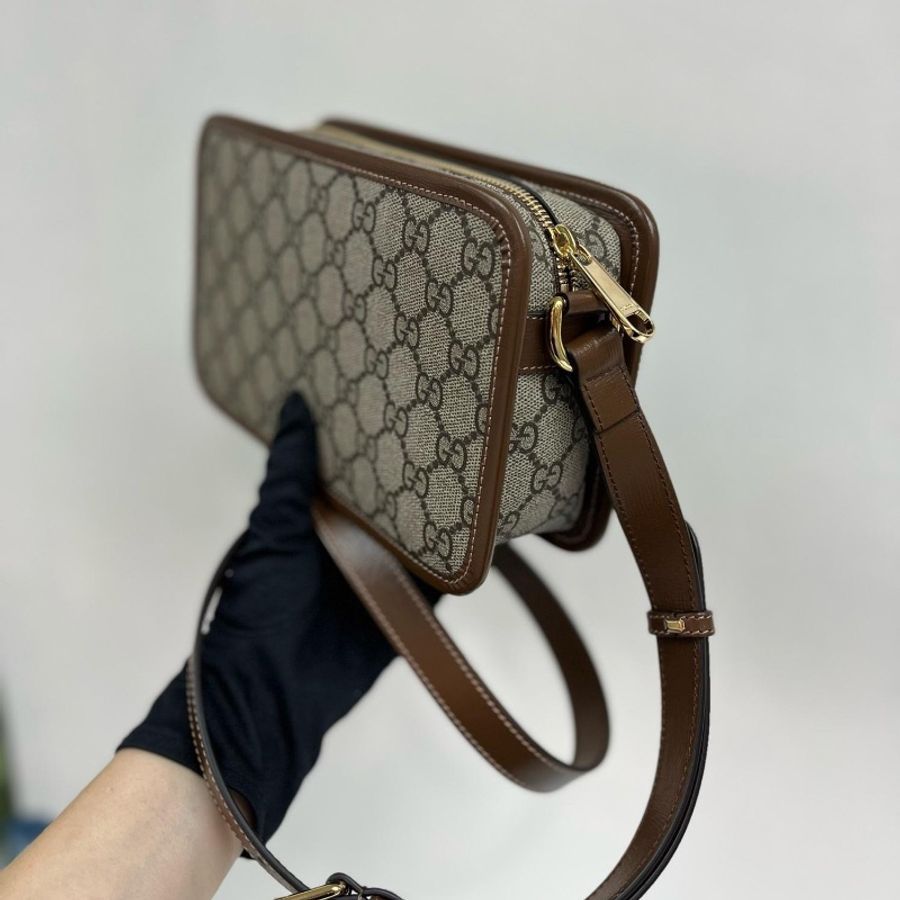 Gucci interlocking GG Supreme-1