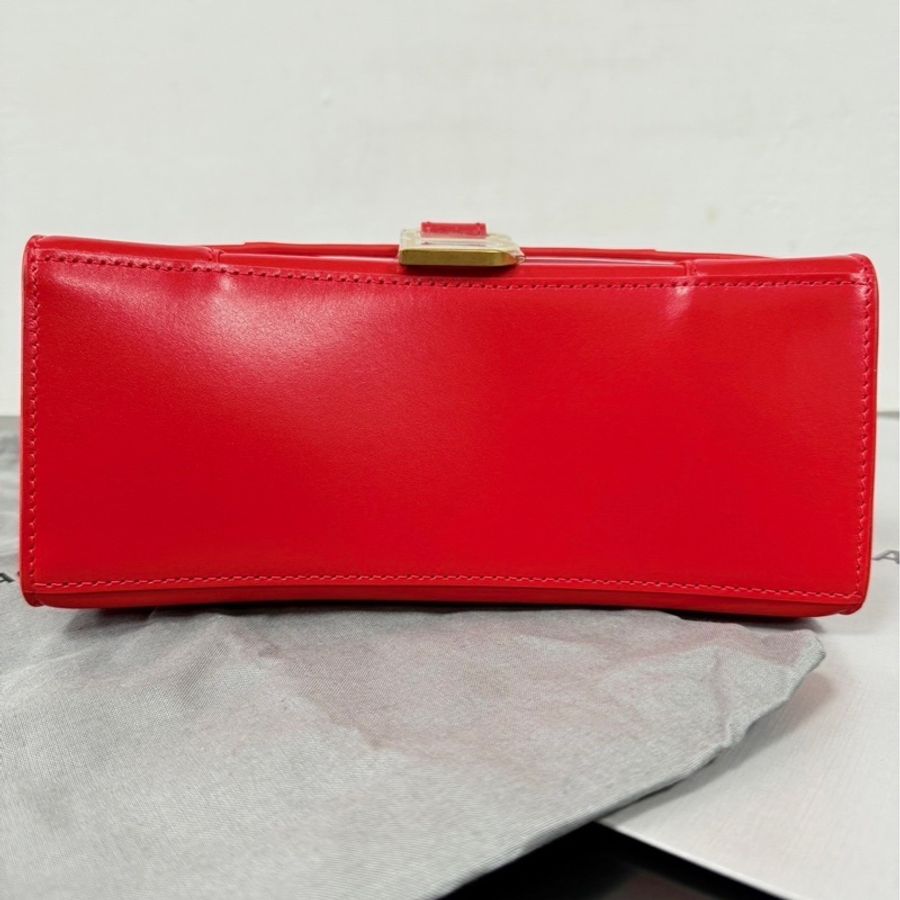 Balenciaga Hourglass-5