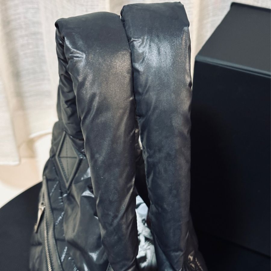 98新閒置🔥Chanel Cocoon黑銀托特包👜-7