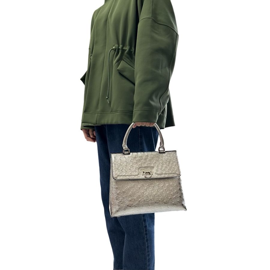 Salvatore Ferragamo Trifolio 鴕鳥皮手提/肩背包（亮銀）-1