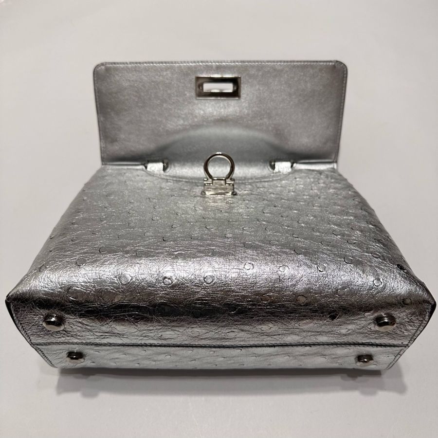 Salvatore Ferragamo Trifolio 鴕鳥皮手提/肩背包（亮銀）-14