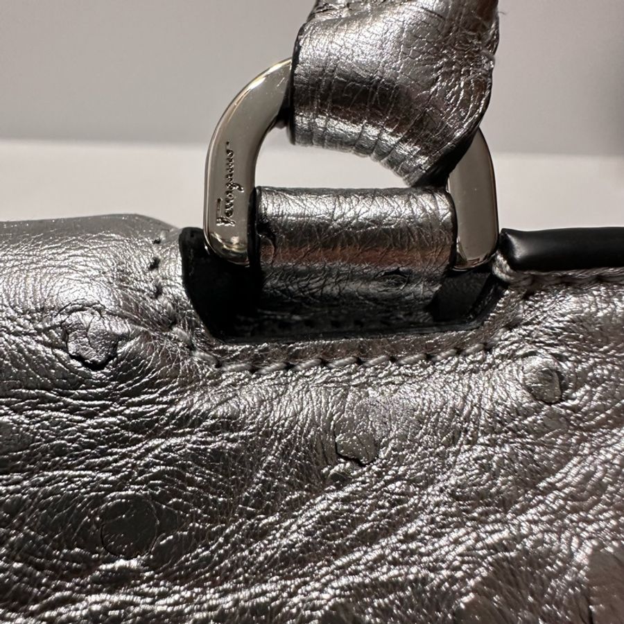 Salvatore Ferragamo Trifolio 鴕鳥皮手提/肩背包（亮銀）-24