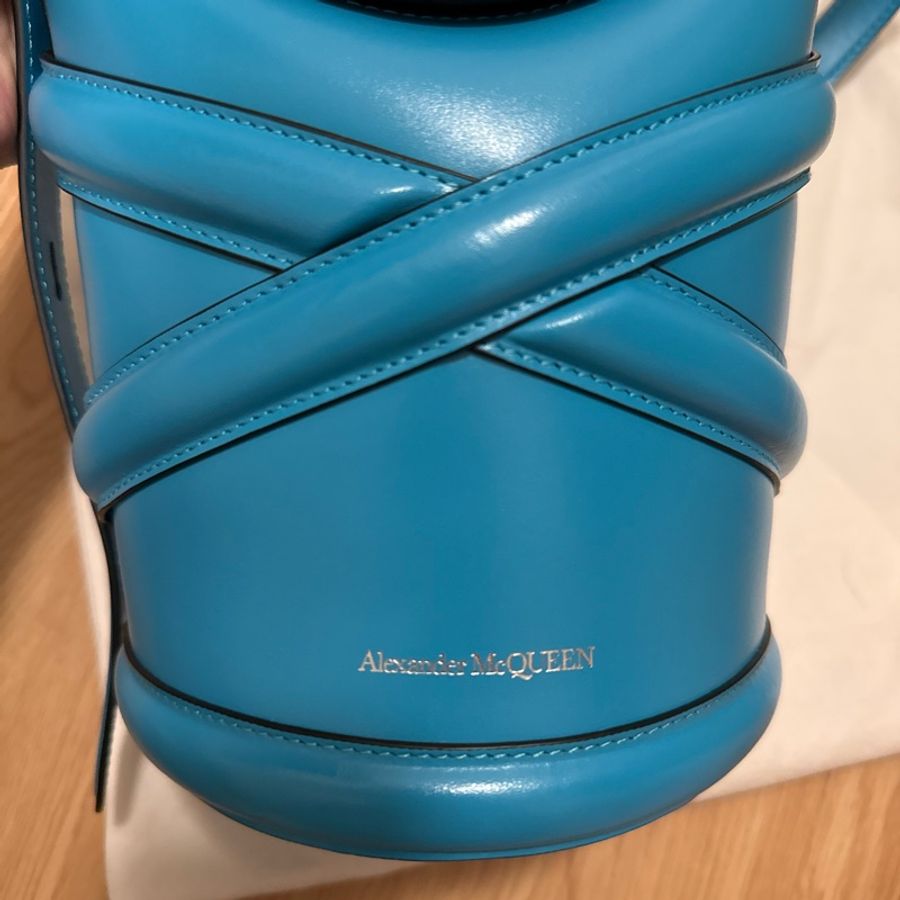 Alexander McQueen Curve 麥昆水桶包-10