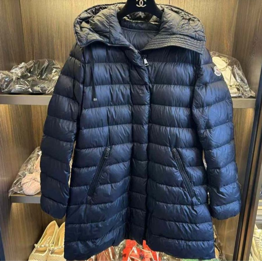 Moncler 羽絨外套 1號 經典款(有喜歡任何款式品牌羽絨衣歡迎私訊詢問😘)-4