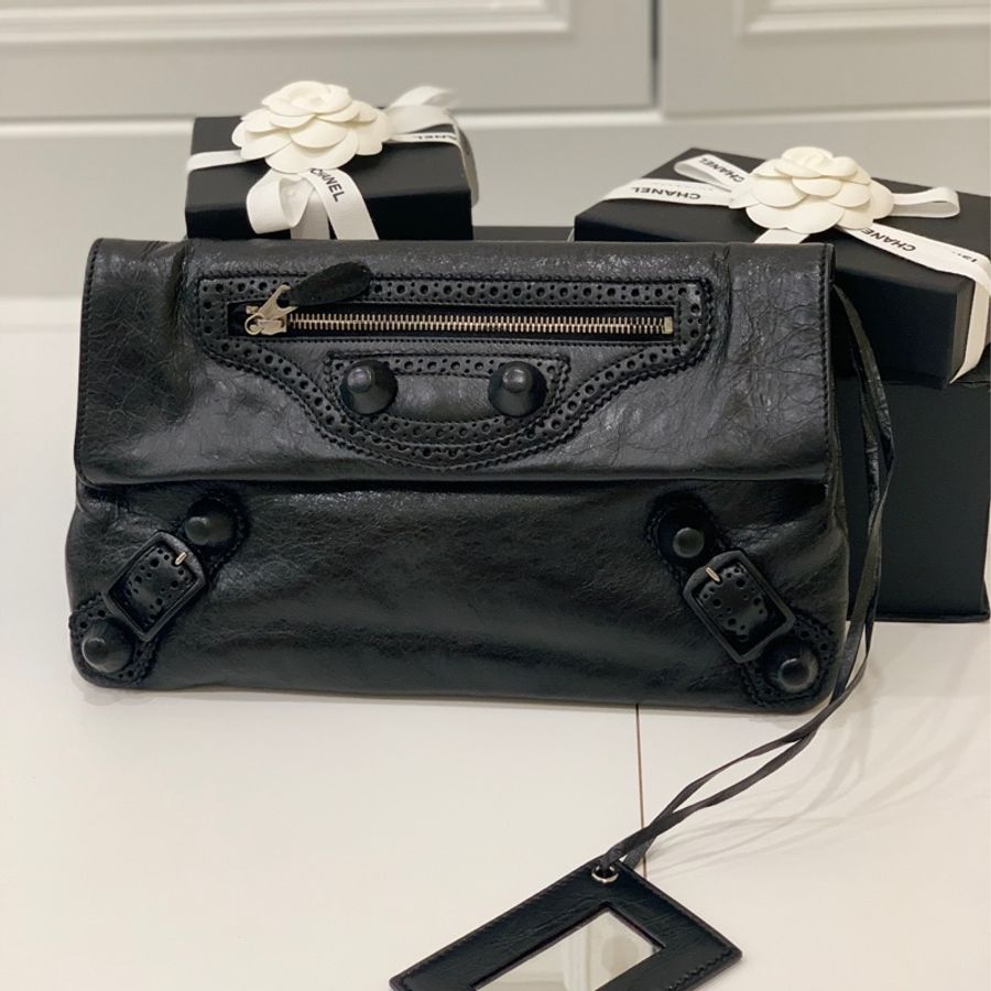 balenciaga 巴黎世家 黑色 手拿包 機車包 晚宴包 手挽包 斜背包 肩背包 側背包-1