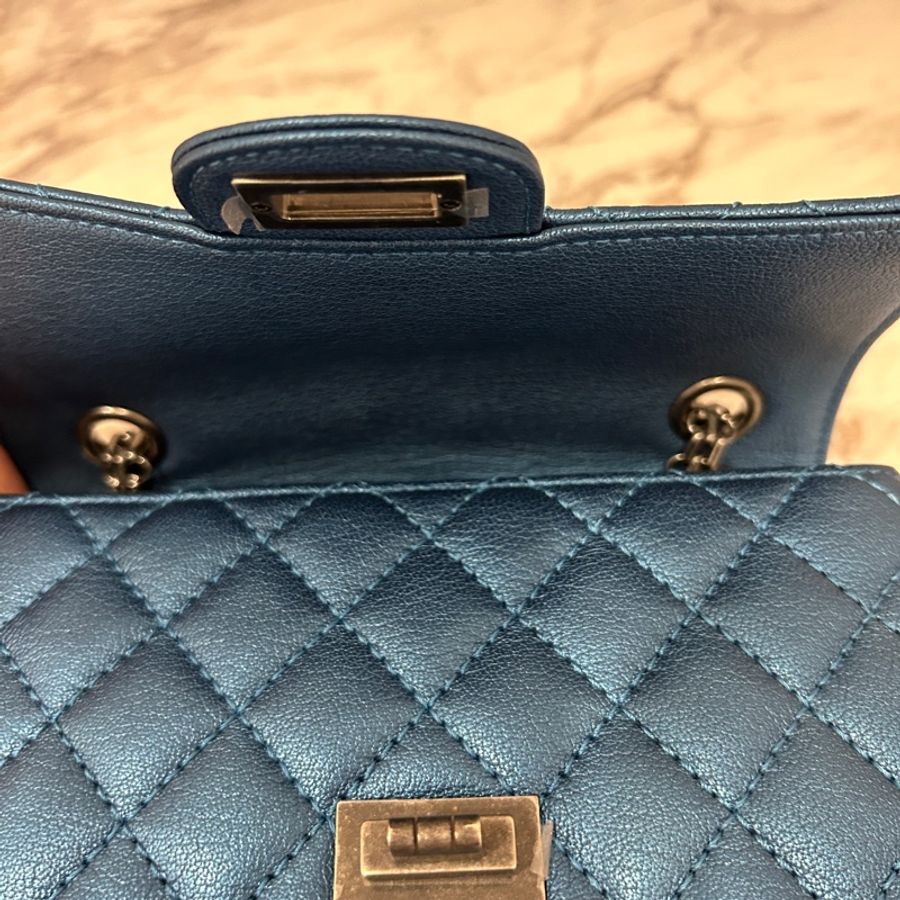 Chanel mini 2.55-5