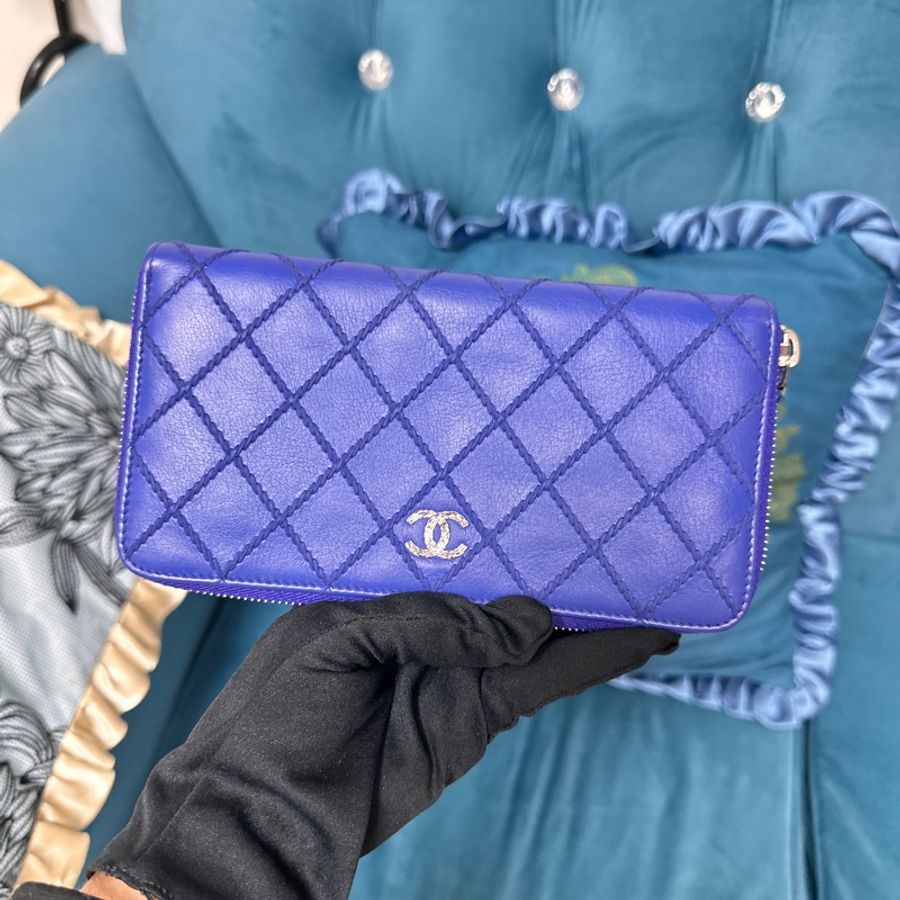 CHANEL 藍紫色牛皮粗縫線菱格紋拉鍊長夾-19