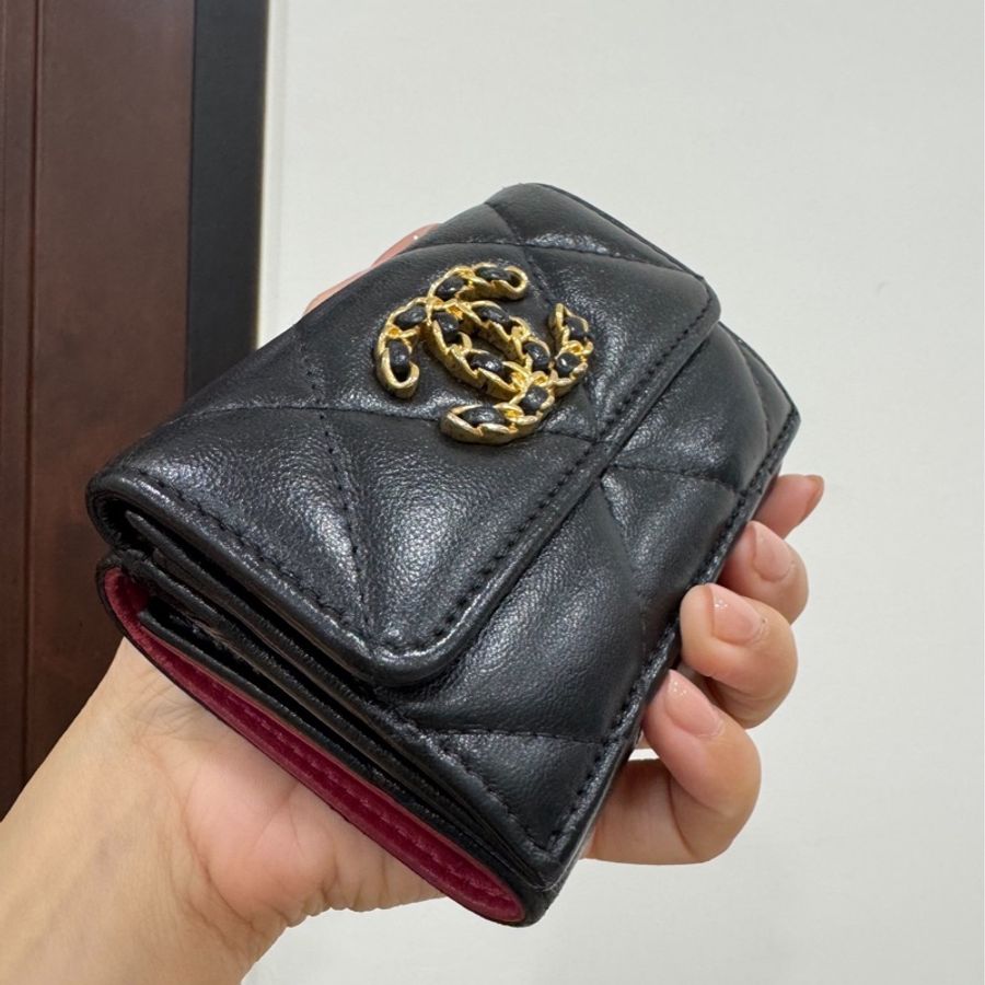 CHANEL 香奈兒 19 三折短夾 短夾 皮夾 皮包 卡夾 卡包 零錢包 錢包-2
