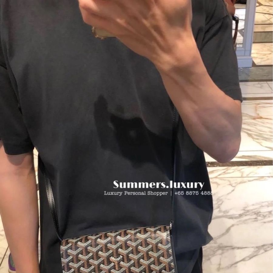戈雅 Goyard Varenne 經典LOGO防水帆布翻蓋信封包 WOC 斜背包(黑棕)-4