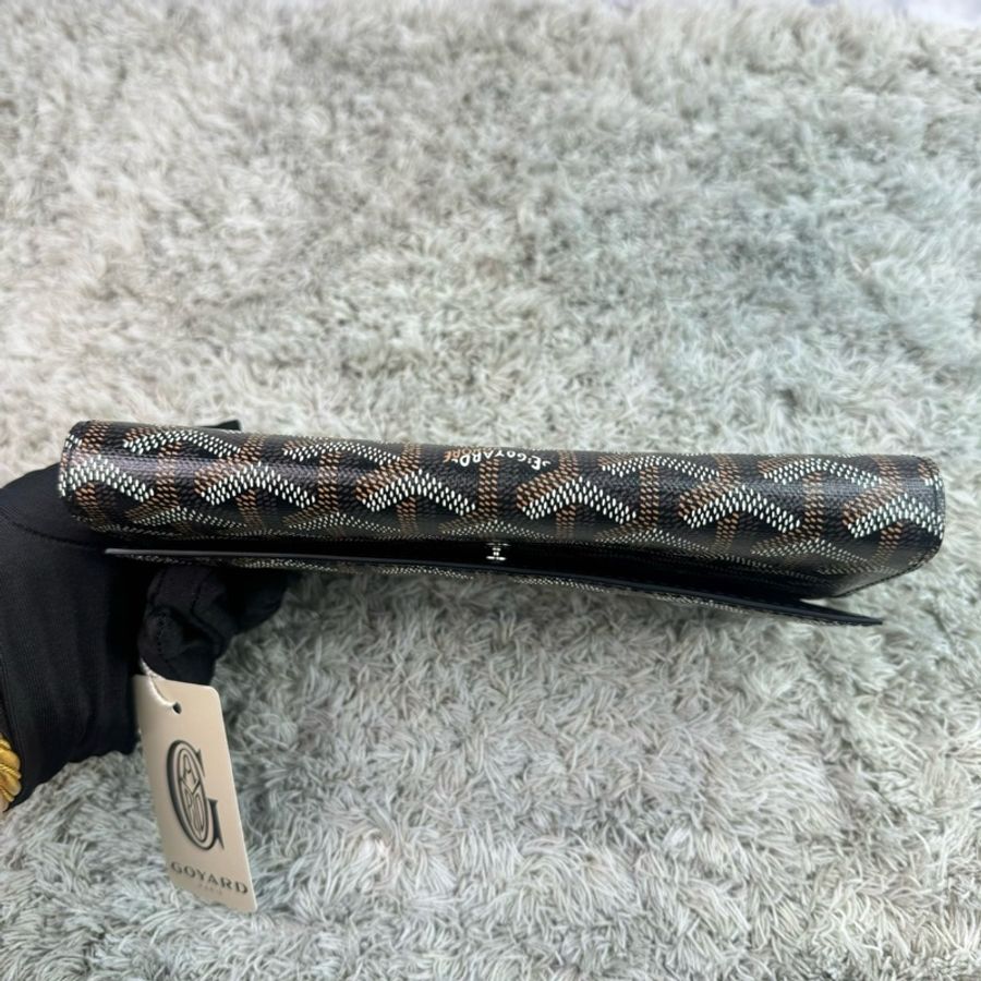戈雅 Goyard Varenne 經典LOGO防水帆布翻蓋信封包 WOC 斜背包(黑棕)-19