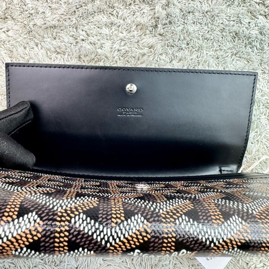 戈雅 Goyard Varenne 經典LOGO防水帆布翻蓋信封包 WOC 斜背包(黑棕)-23
