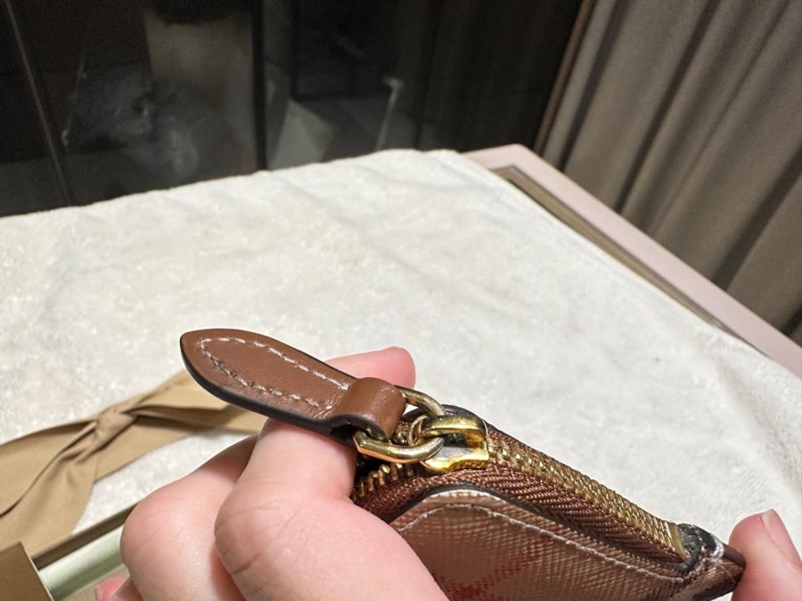 Burberry 經典格紋L型零錢卡夾-9