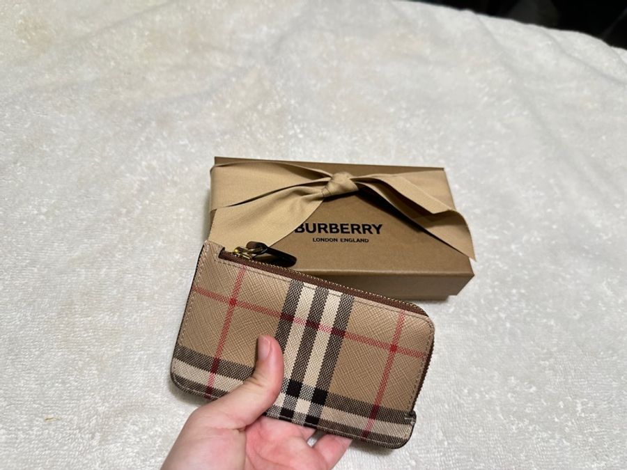 Burberry 經典格紋L型零錢卡夾-11