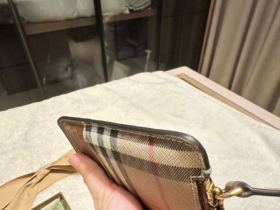 Burberry 經典格紋L型零錢卡夾-14