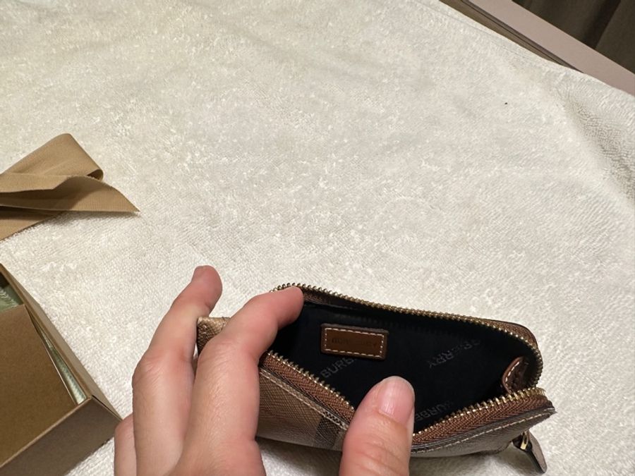 Burberry 經典格紋L型零錢卡夾-16