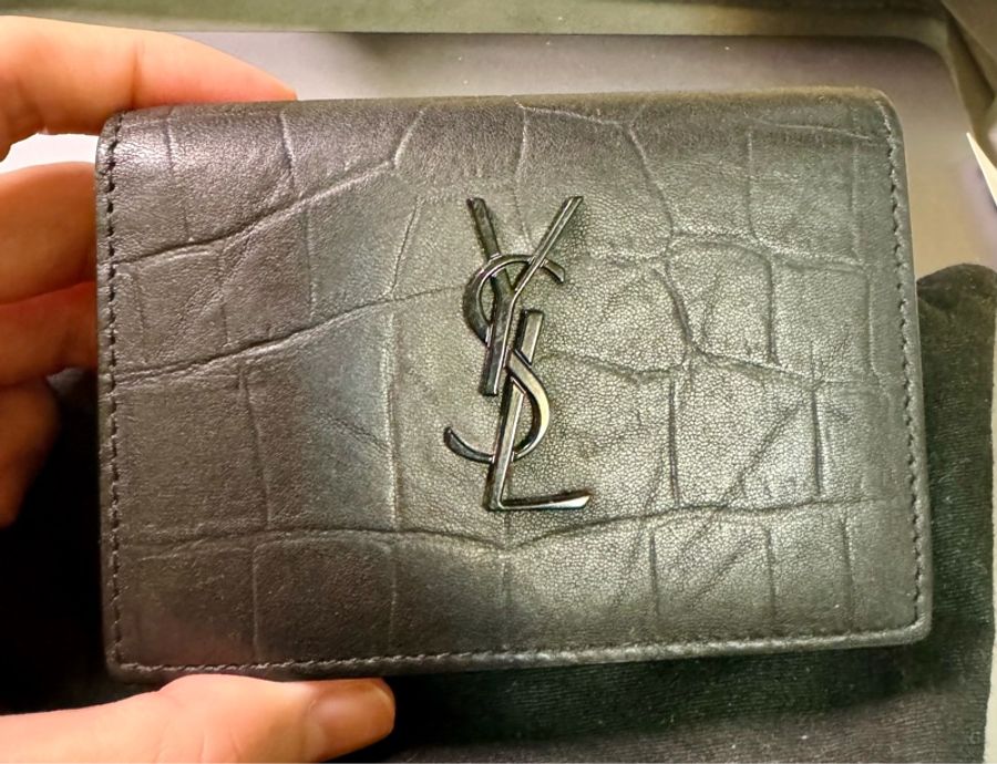 YSL 聖羅蘭鱷魚壓紋卡包-0
