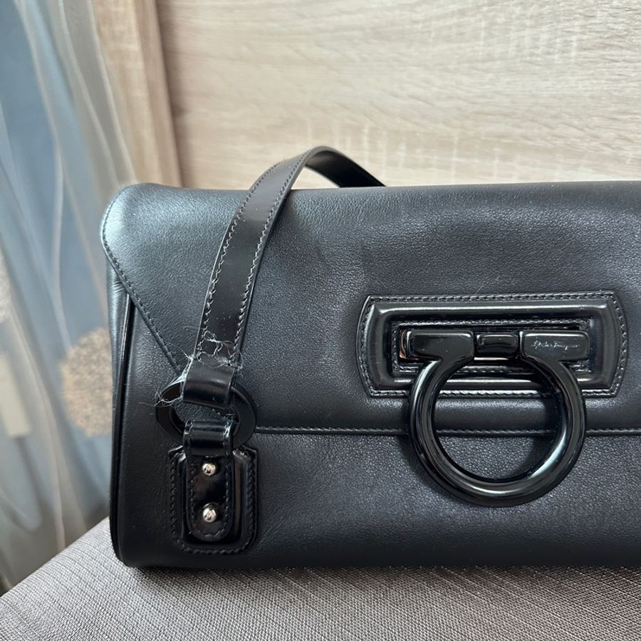 Ferragamo機車包-1