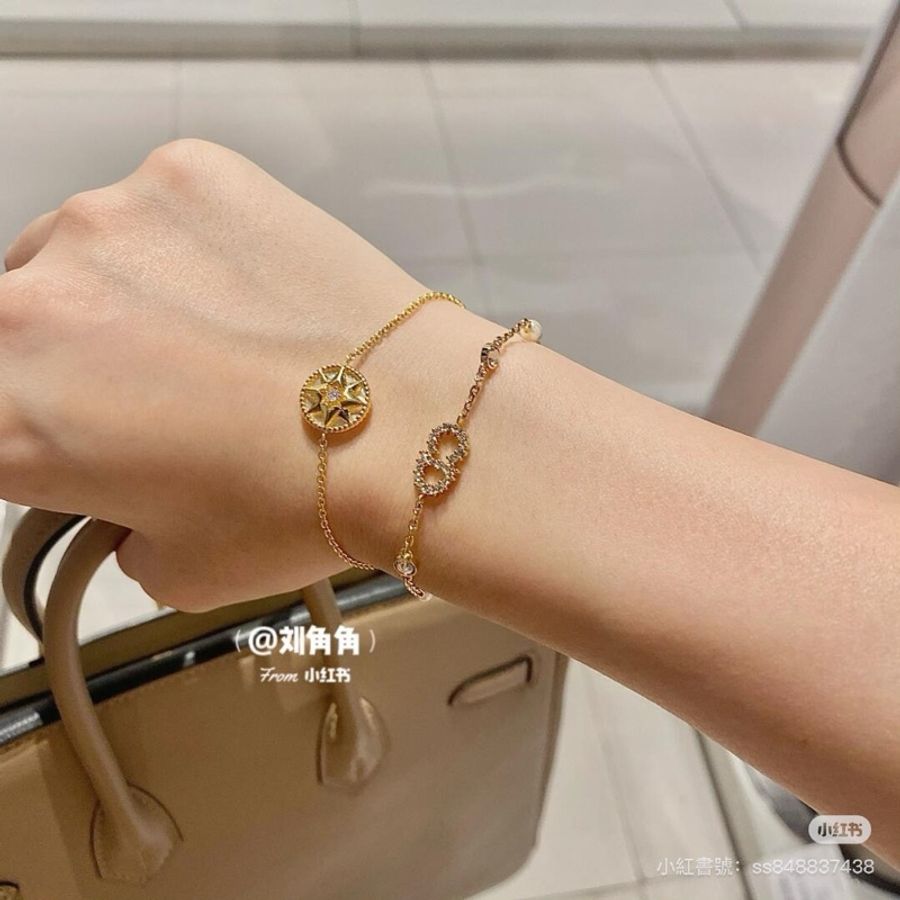 DIOR 經典CLAIR D LUNE品牌LOGOG水鑽/珍珠鑲飾造型手鍊(金)-25