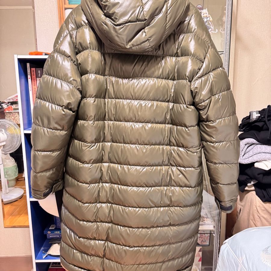 Moncler 全新品,正反雙面使用外套,正面羽絨外套,反面貓熊外套羽絨內裡,正限量商品-1