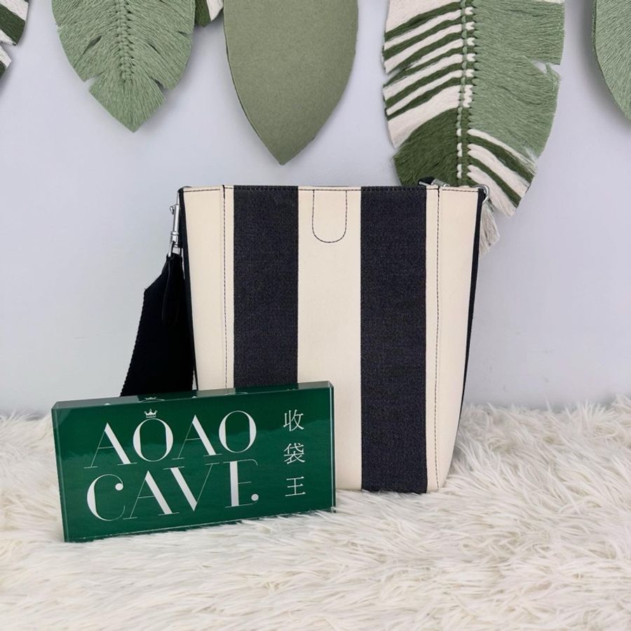 CELINE Sangle Bucket帆布條紋水桶 單肩包-3