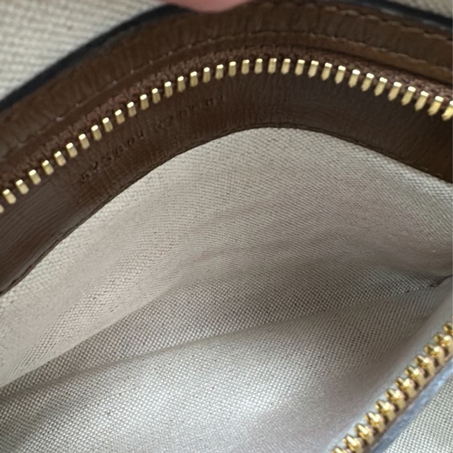 GUCCI Retro 復古老花郵差包 斜肩包-9