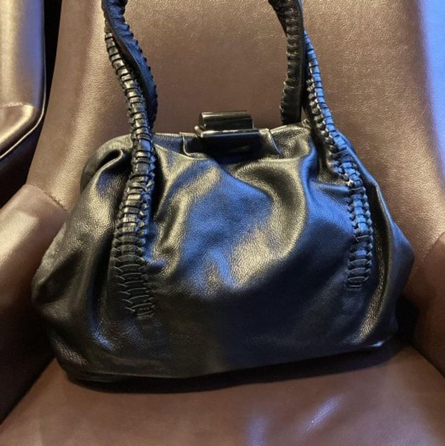 近新品 #Salvatore Ferragamo 黑色編織口金包 / 晚宴包 / 零錢包-0