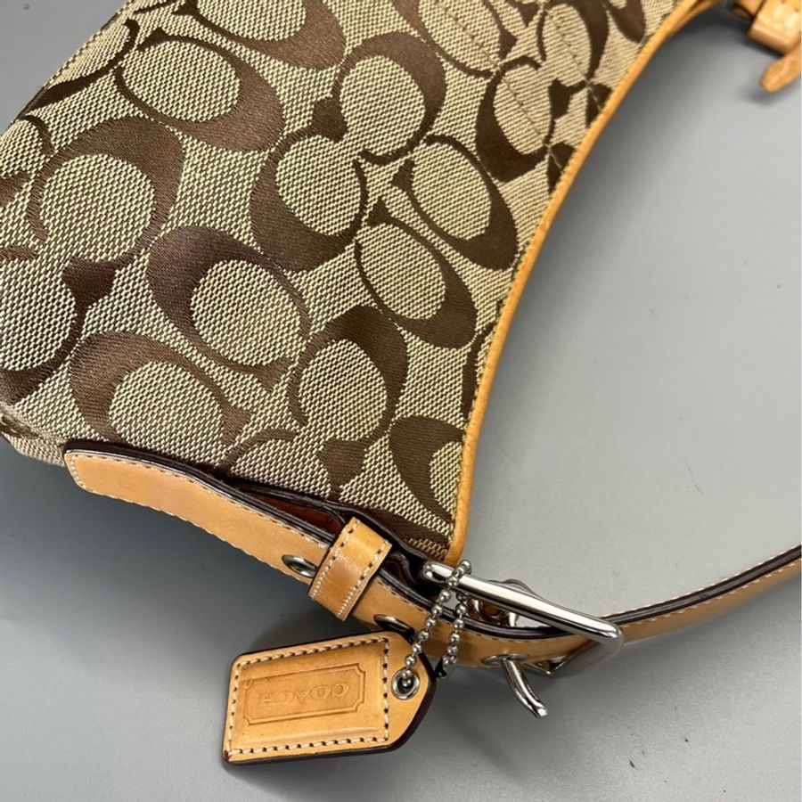 🏷️ Coach Vintage bag-8