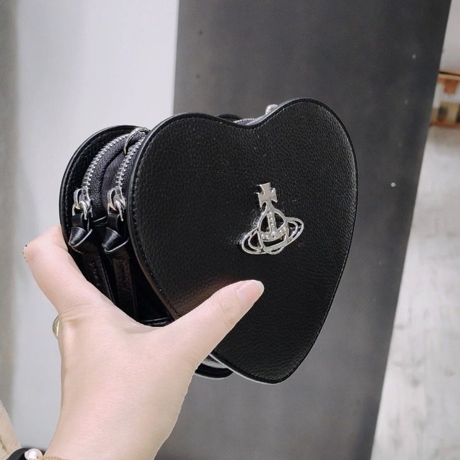 🎁當季特價🎁Vivienne Westwood Louise Heart 愛心肩背包 黑色-5