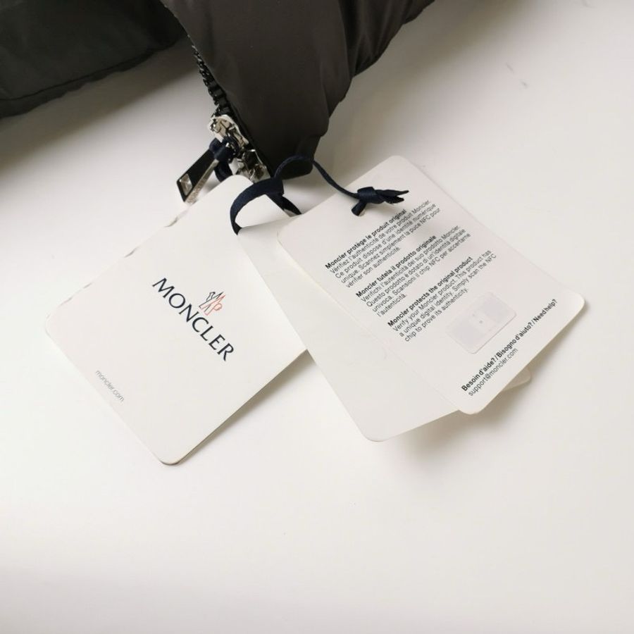 Moncler 純色長袖羽絨服2碼-3
