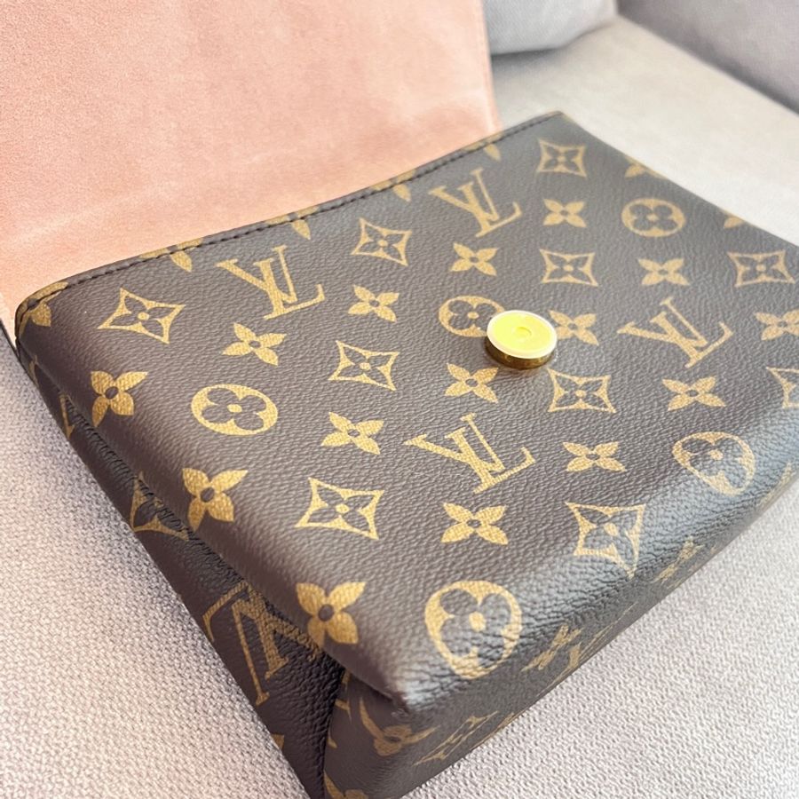 Louis Vuitton LOCKY BB 玫瑰粉 （晶片版）M44080-26