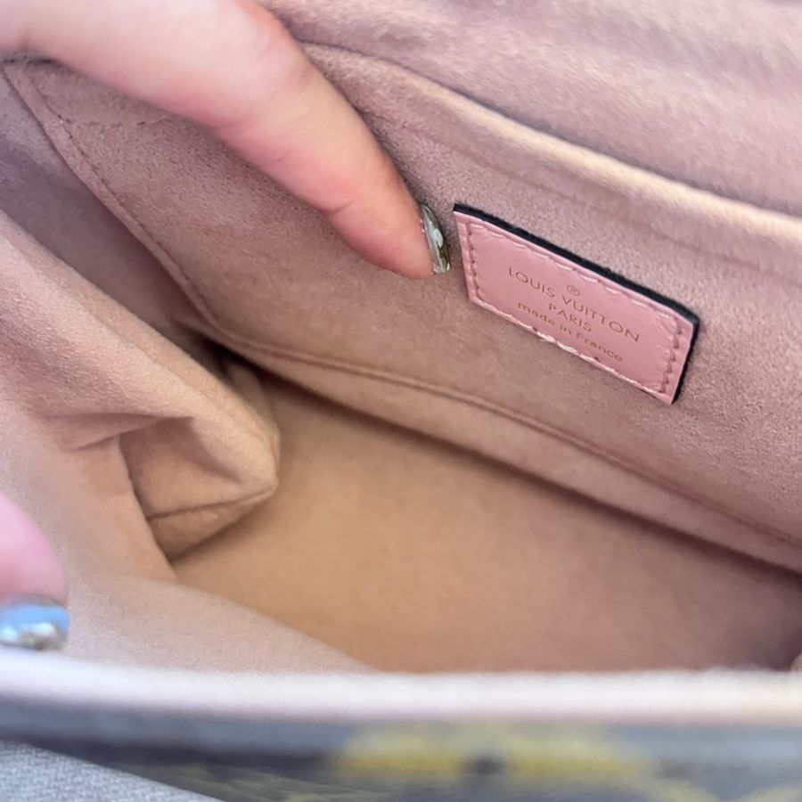 Louis Vuitton LOCKY BB 玫瑰粉 （晶片版）M44080-35