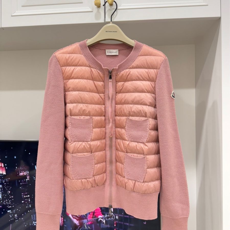 MONCLER 經典薄款 粉 羊毛 針織外套 輕羽絨 羽絨外套 外套-1