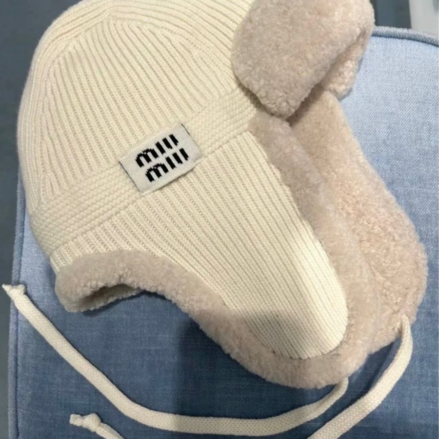 miumiu滑雪帽 毛帽 雷鋒帽-5