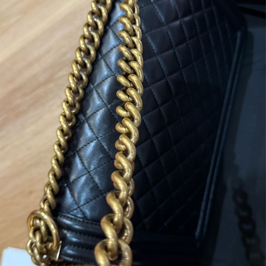 🖤香奈兒🖤Chanel Boy 25cm荔枝小牛皮金釦-95成新🦄🦄🦄-25