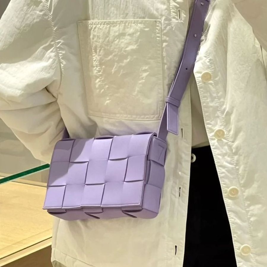 Bottega Veneta  Cassette 紫藤色15格 23*15*5cm  全新 配件有塵袋-1